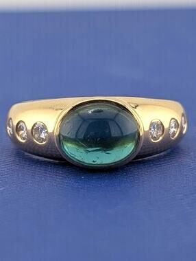 18kt Yellow Gold Diamond and Tourmaline Ring - 7.4g